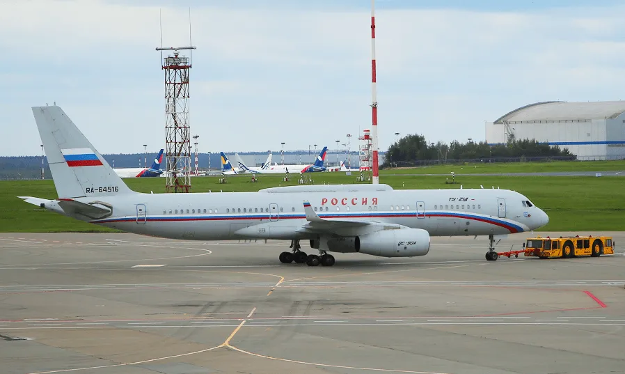 рф розконсервує старі літаки через провал виробництва нових лайнерів