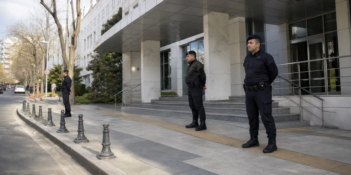 У Туреччині затримали 2 447 осіб під час операції проти злочинних угруповань