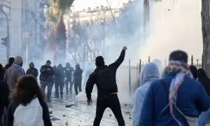 Young French voters support Jean-Luc Mélenchon