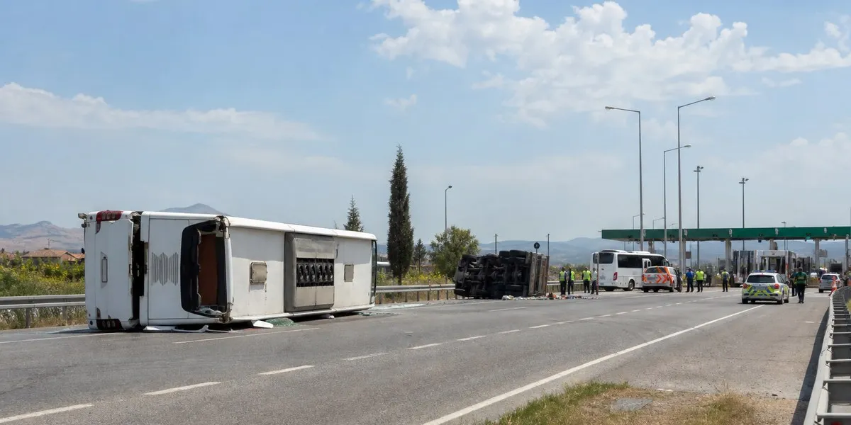 W Turcji autobus zderzył się z lawetą, zginęło 11 osób — Al Jazeera