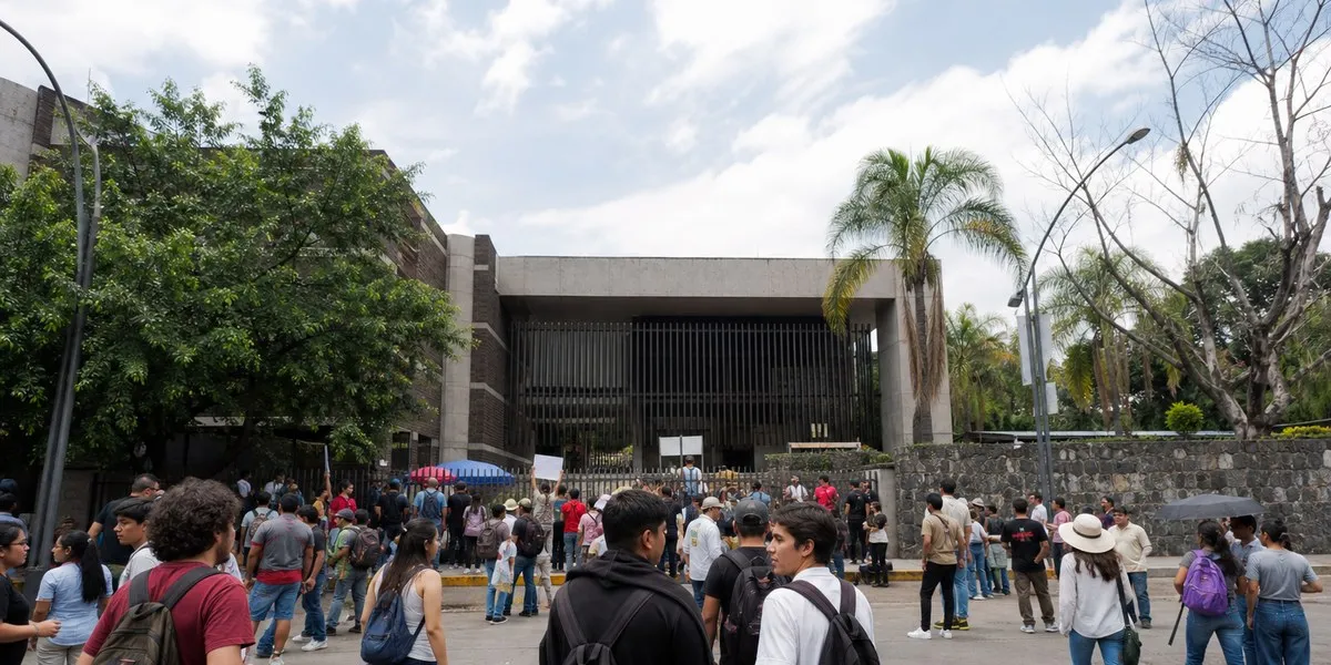 В Куэрнаваке в Мексике застрелили двух 17-летних учащихся — Mexico News Daily