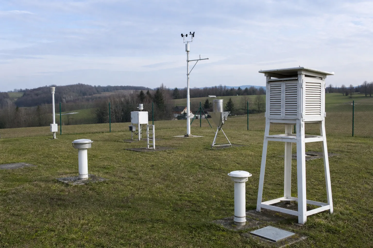 A nighttime temperature record of 27.9°C was set in the Czech Republic