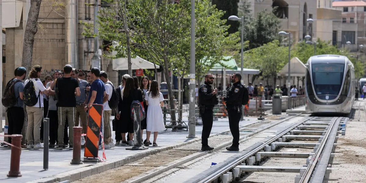 Five detained in Jerusalem after protest on light rail route — Jerusalem Post