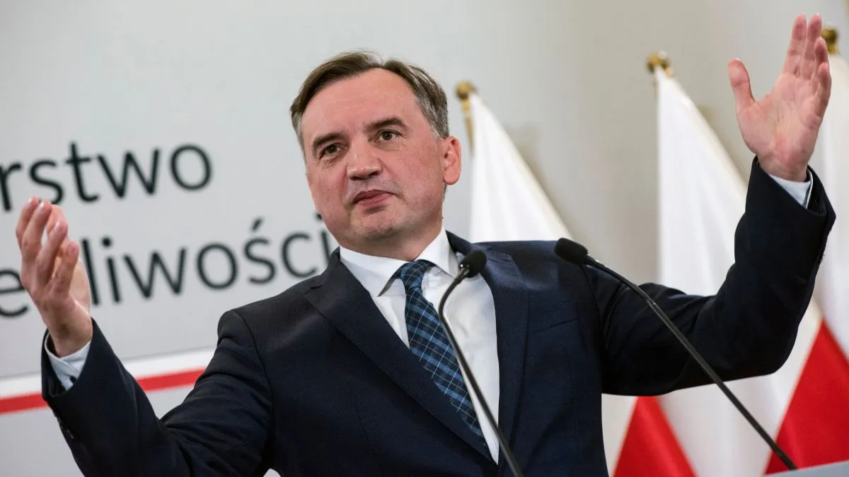 Польща звернулась до США через поїздку ексміністра Зьобро