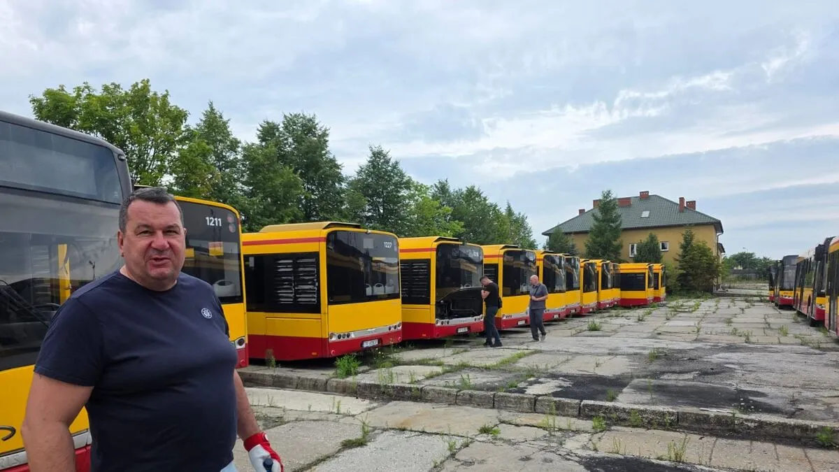 Польський фонд придбав за донати перші автобуси для Вінниці після гучного скандалу