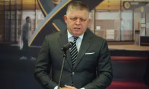 Фіцо відмовився від параду 9 травня в Москві попри візит до РФ