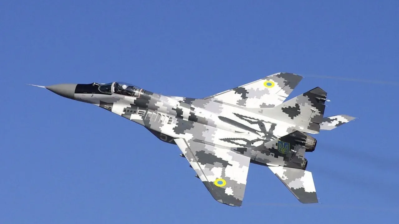 Відео: Український МіГ-29 на надмалій висоті знищив російський Бандероль