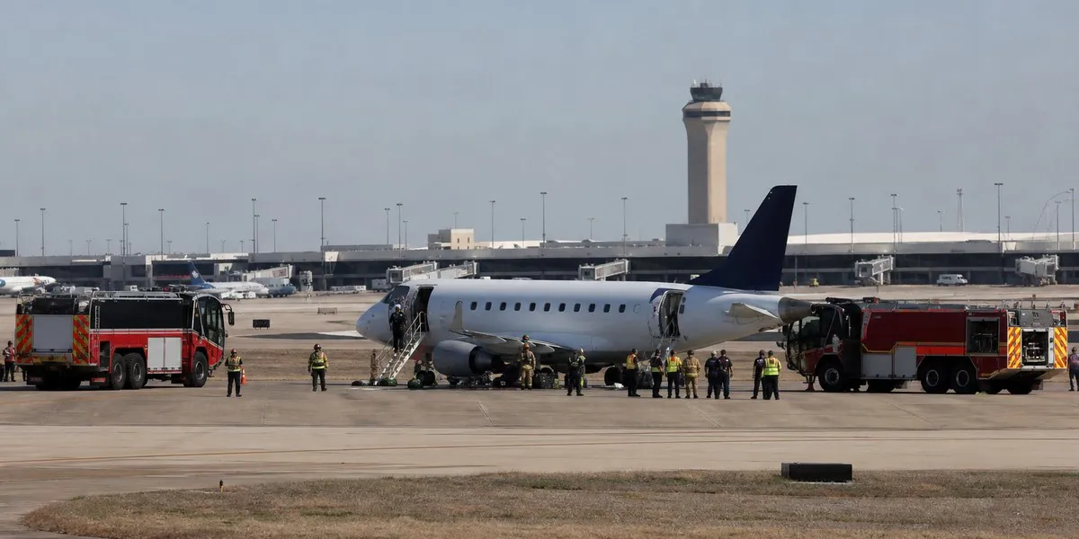 Рейс United Express вернулся в Хьюстон из-за разбитого лобового стекла — AeroTime