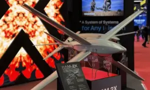 Russia is attacking Kyiv with drones; warehouses and office buildings are on fire