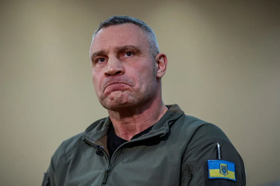 У Києві складна ситуація з водопостачанням, теплом і електрикою на Лівому березі, — Кличко