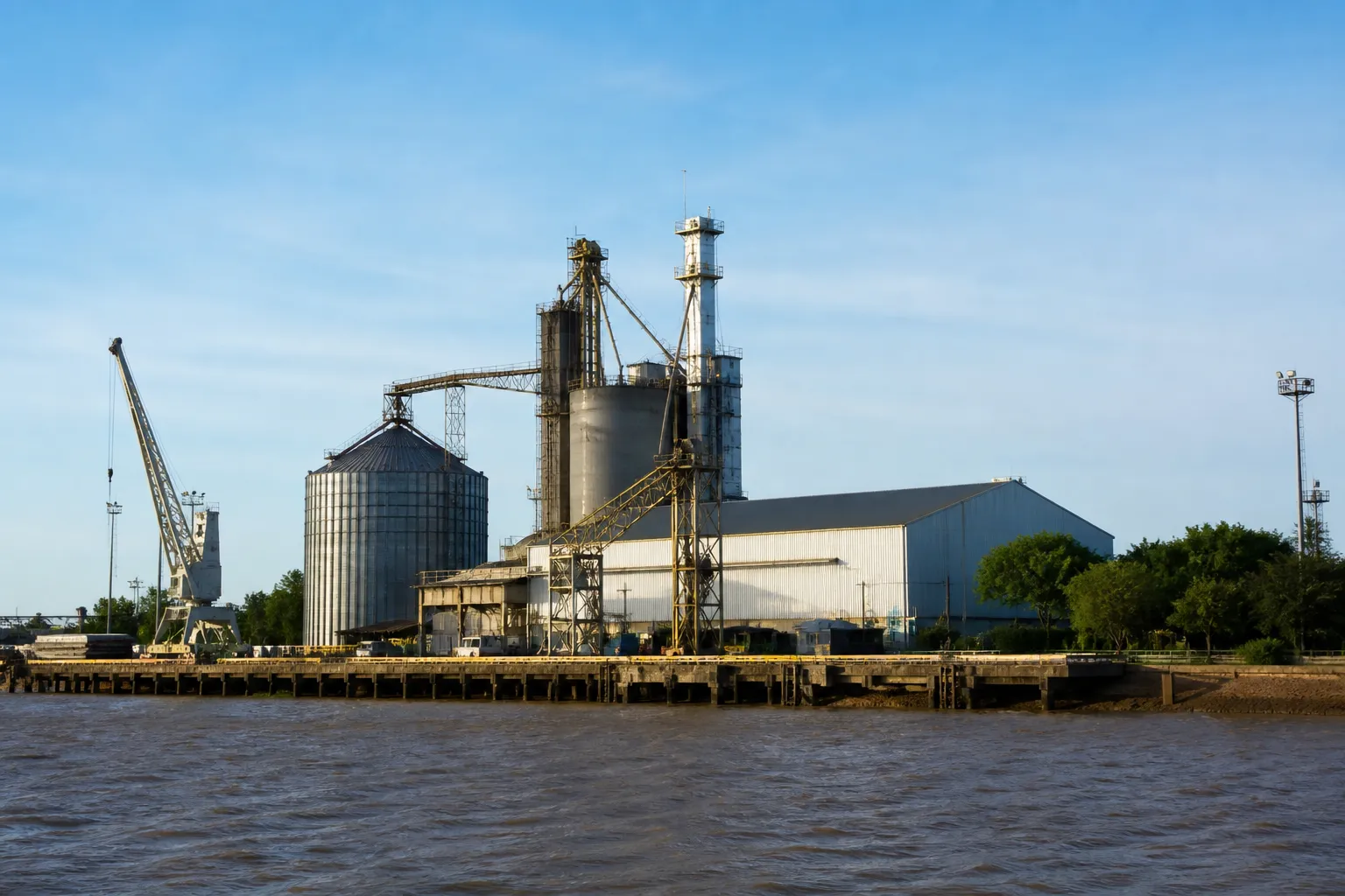 Uruguay and Argentina seek to resolve dispute over e-fuel plant - UA.NEWS thumbnail