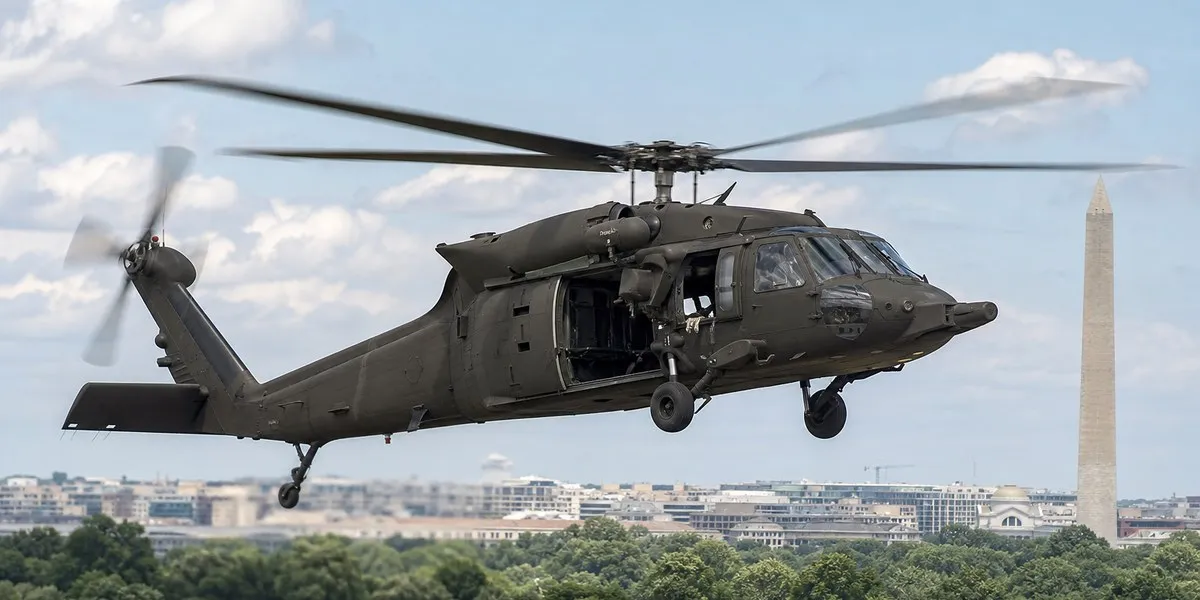 Armia USA dodała 234 mln dolarów do kontraktu na Black Hawki — Breaking Defense