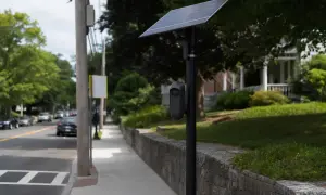 Storm in Toronto cuts power to at least 45,000 customers — Al Jazeera English