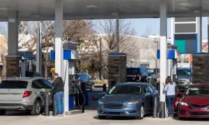 На площади Тяньаньмэнь в Пекине представили гигантскую цветочную корзину — ECNS