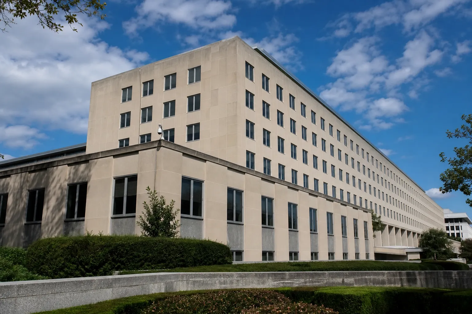 США готуються анулювати до 200 тисяч віз заявникам на притулок — Fortune