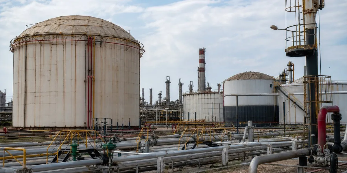 США хотят увеличить добычу нефти в Венесуэле до 1,5 млн баррелей в сутки
