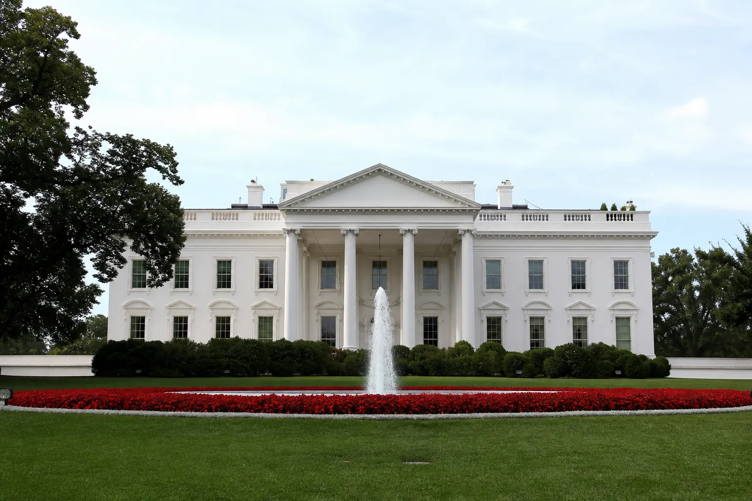 The U.S. Supreme Court has temporarily allowed construction of Trump's ballroom to continue