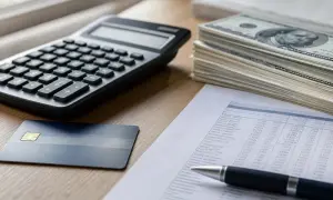 W USA podwyżka stóp Fed może zwiększyć dochody emerytów z oszczędności — MarketWatch
