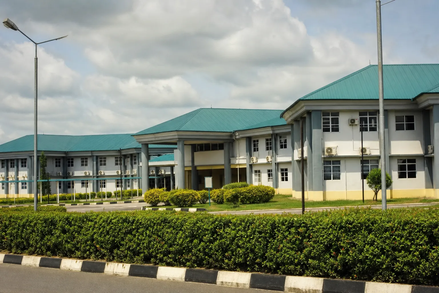 Doctors at Uyo Teaching Hospital in Nigeria call off strike after apology