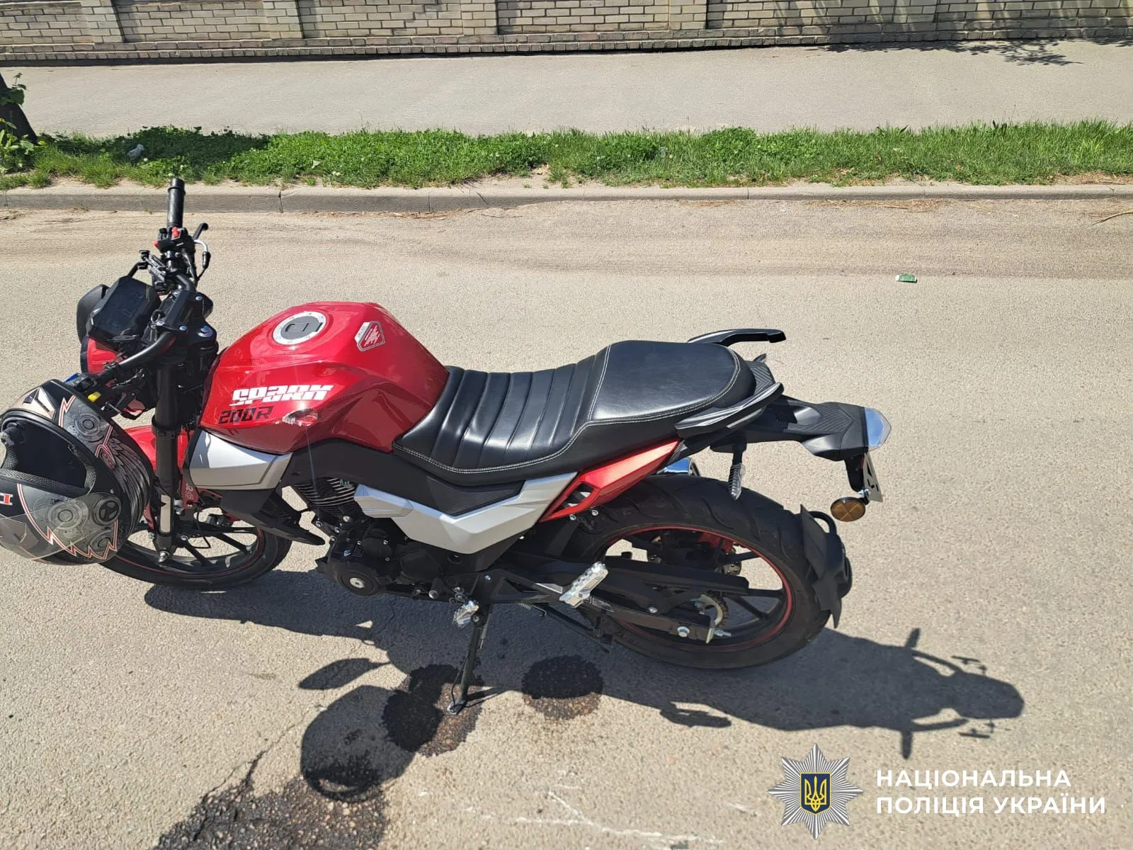 На Вінниччині 14-річна водійка мотоцикла потрапила у ДТП (фото)