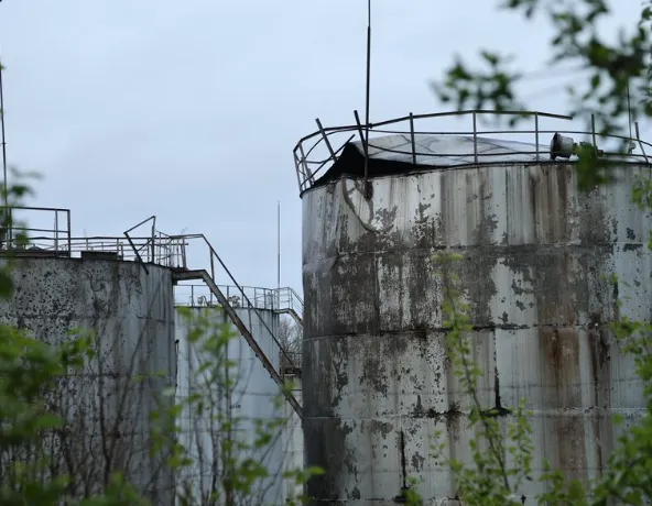 Відео: у Латвії дрони пошкодили резервуари на нафтобазі в Резекне