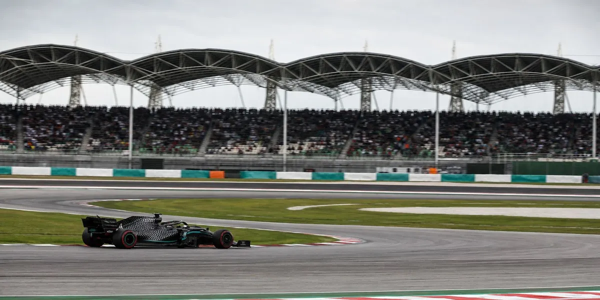 Verstappen takes pole position in Malaysia — Interia Sport