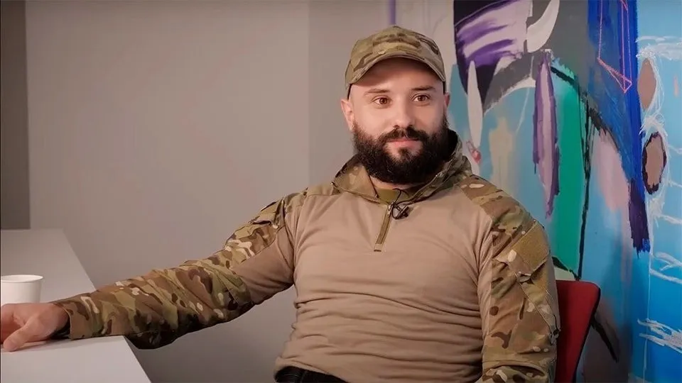 Гуморист Віктор Розовий переніс операцію після поранення на фронті