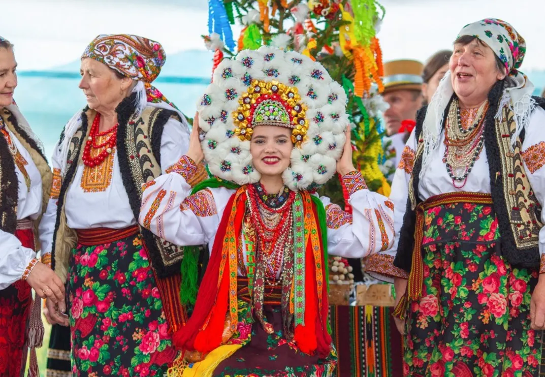 Весільний вінок із Прикарпаття внесли до Національного переліку спадщини України