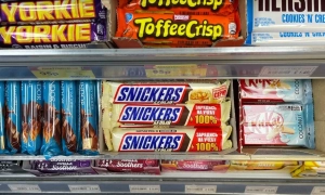 Росія відрядила корабель для стеження за американським есмінцем у Чорному морі