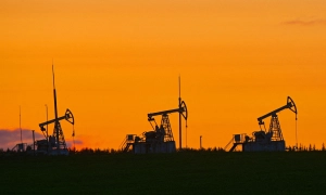 Курс на значне зростання вартості нафти через санкції проти Росії