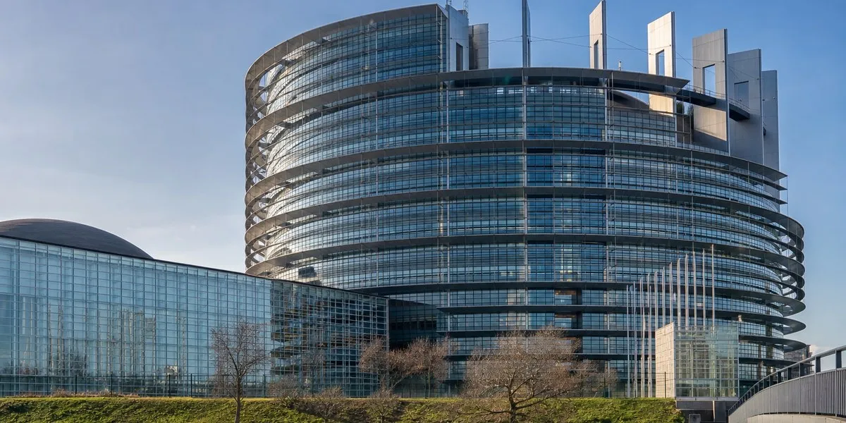 冯德莱恩将留在斯特拉斯堡聆听卡尼演讲——Politico Europe