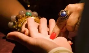 Полиция квалифицировала взрыв авто в Харькове как «покушение на убийство»