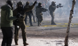 Угорщина переміщує війська до кордону з Україною