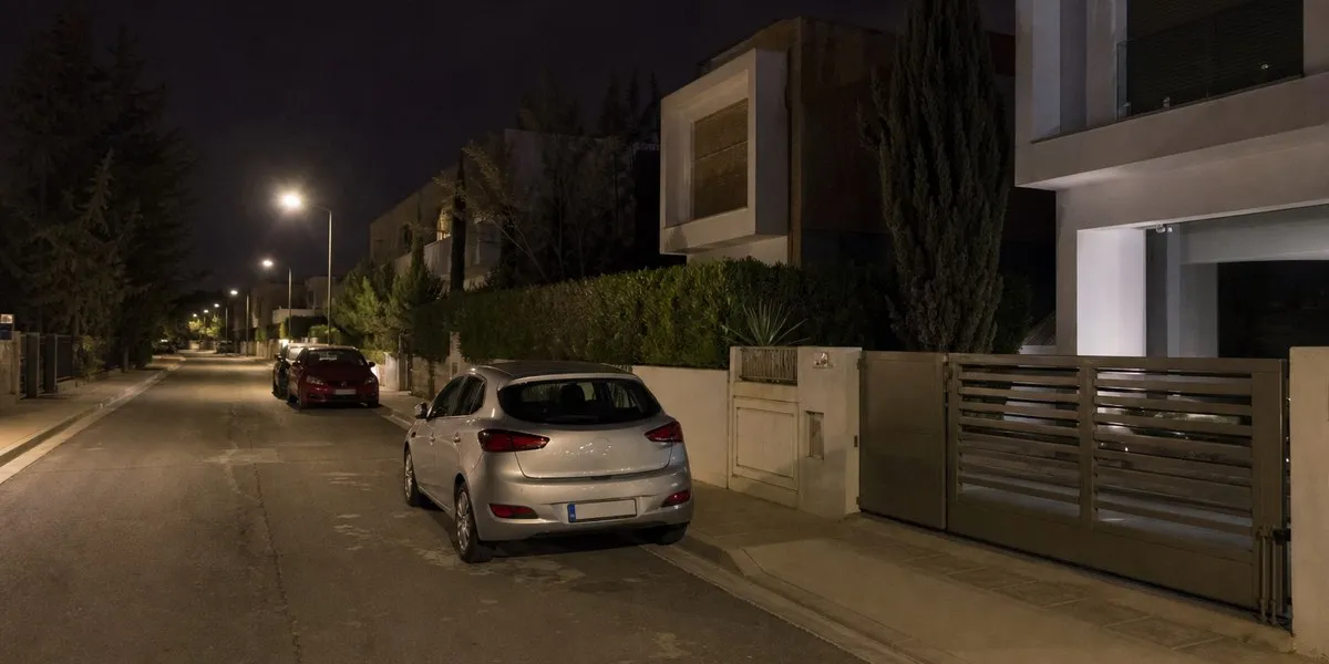 Kobieta trafiła do aresztu w sprawie podpalenia auta w Nikozji na Cyprze