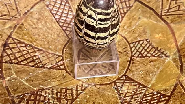 У Софії Київській показали писанку XII століття