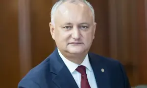 Європейці дедалі більше вагаються між США та Китаєм – Politico