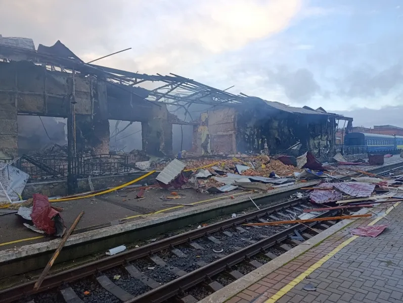 Фото: росія атакувала залізничну інфраструктуру у кількох регіонах Фото: росія атакувала залізничну інфраструктуру у кількох регіонах