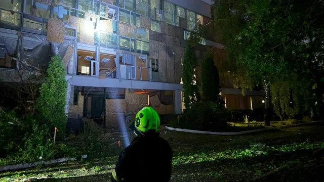 В ходе дроновой атаки на Киев было повреждено здание вуза