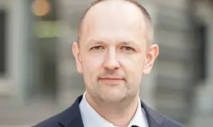 Король Чарльз III потрапив у курйоз із птахом під час візиту до Ірландії