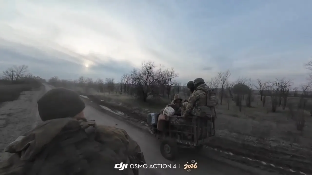 A funny accident involving occupiers on an ATV with a trailer has surfaced online