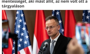 Фото: російських ветеранів привітали плакатом із солдатами Вермахту