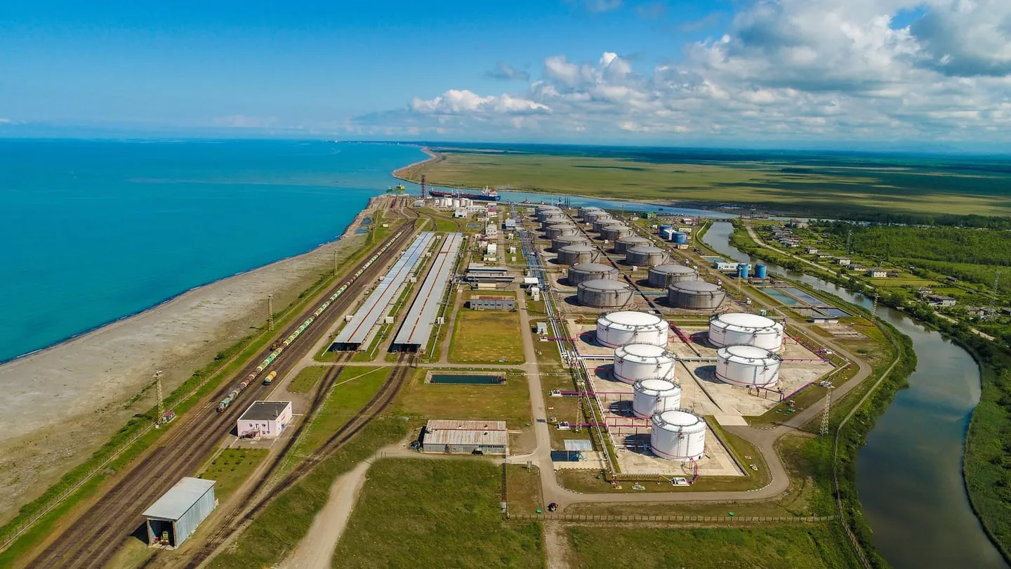 ЕС ввел санкции против грузинского НПЗ «Кулеви» за переработку российской нефти