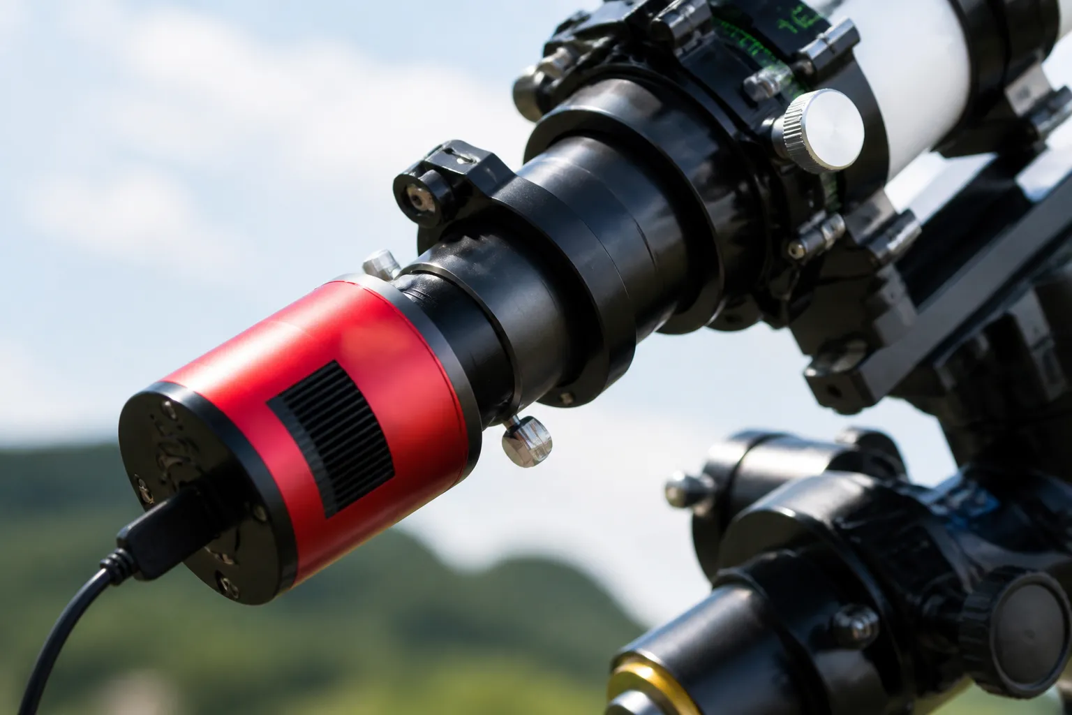 Space.com 称 ZWO ASI174MM 适合拍摄太阳和月亮