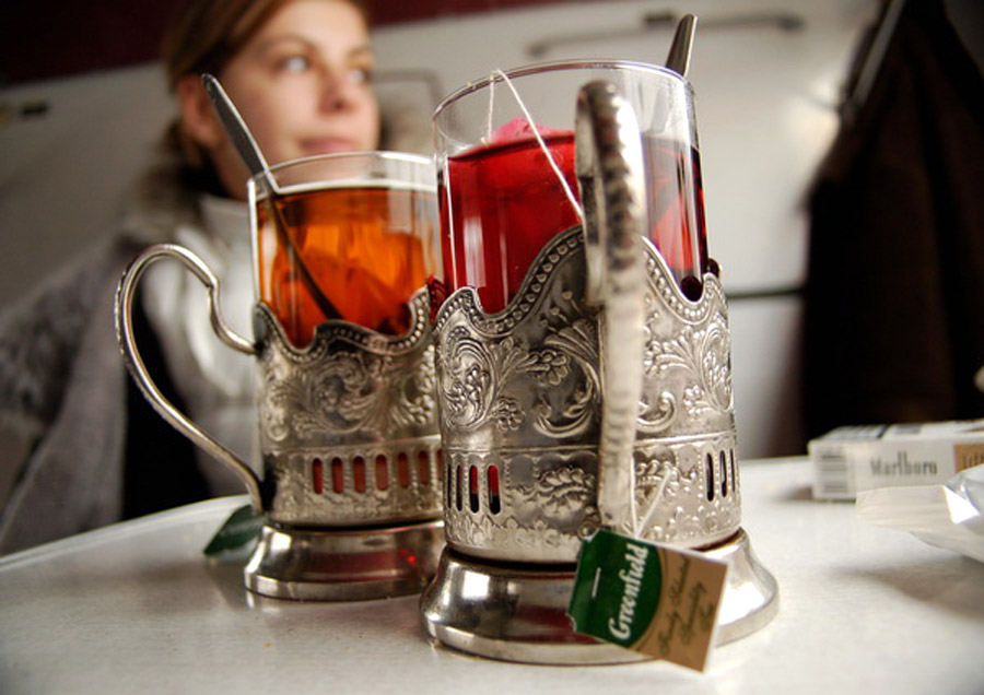 «Укрзализныця» будет кормить пассажиров горячим завтраком