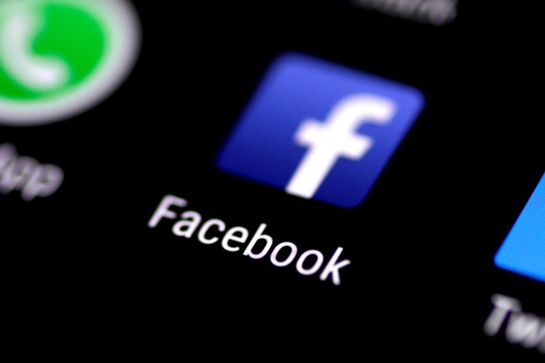 Facebook заблокував понад півмільярда фейкових акаунтів