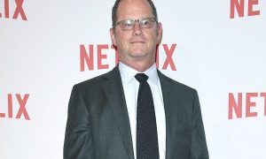 Топ-менеджера Netflix уволили за расизм