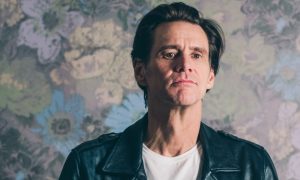 Джим Керри нарисовал Трампа, бьющего ребенка