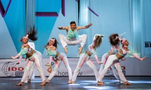 Видео: украинская сборная победила на чемпионате Европы по диско-танцам