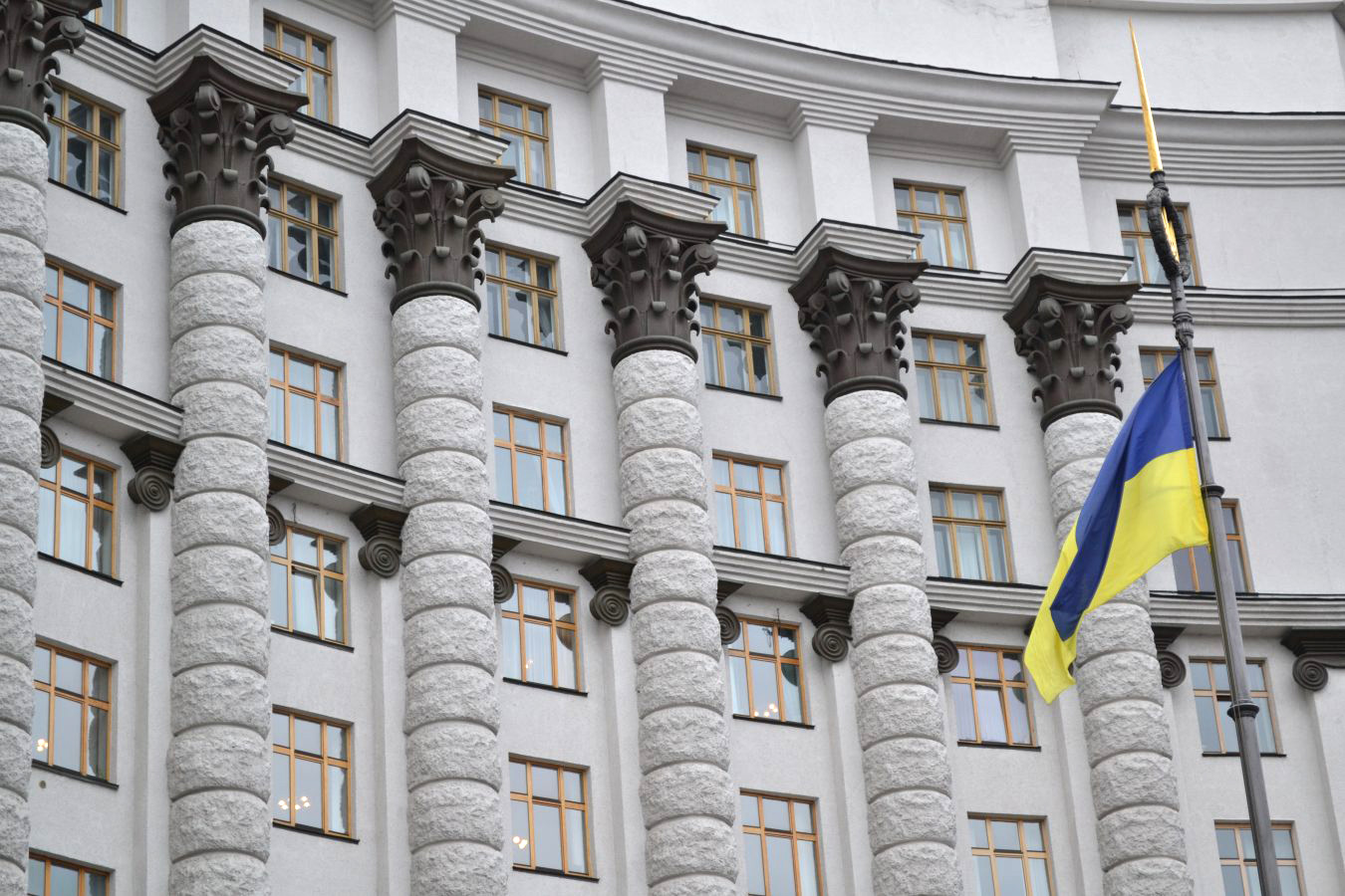 Кабмін спростив правила працевлаштування іноземців