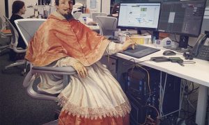 Фото: героев классических картин поместили в современный антураж